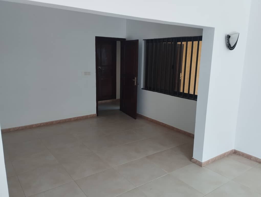 VILLA 03 CHAMBRES SALON FIDJROSSE